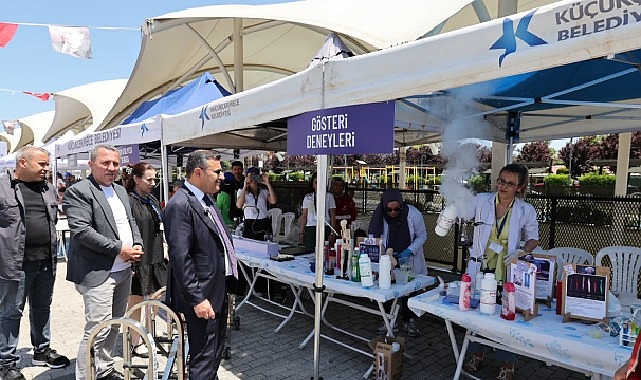 kucukcekmecede-bilim-senligi-duzenlendi.jpg