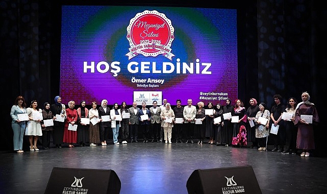 mezuniyet-sergisi-acilisi-ve-mezuniyet-soleni-zeytinburnu-kultur-sanatta-gerceklesti.jpg