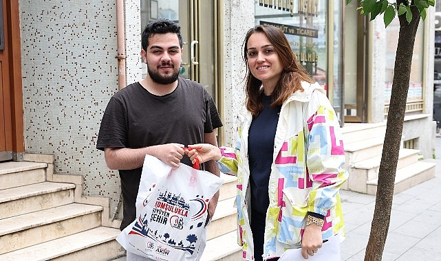 ogrencilere-ikramlar-bayrampasa-belediyesinden.jpg