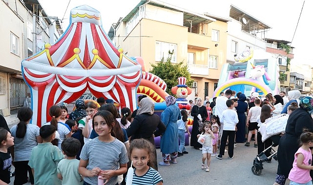 osmangazide-yaz-mahalle-senlikleri-coskuyla-basladi.jpg