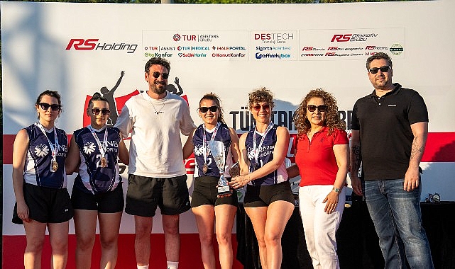 qnb-sigorta-kadin-voleybol-takimi-beach-volley-mastersta-ucunculuk-kupasinin-sahibi-oldu.jpg