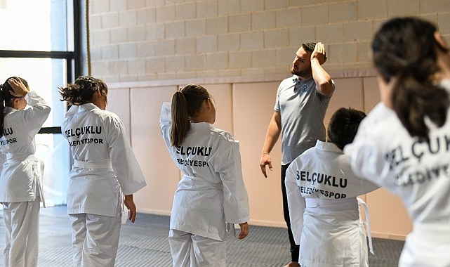 selcukluda-yaz-spor-okullari-basladi.jpg
