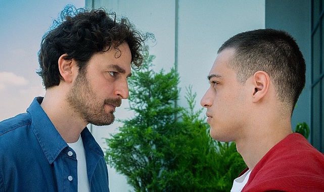 selman-nacar-imzali-yeni-netflix-dizisi-palas-pandirasin-setinden-ilk-kareler-paylasildi.jpg