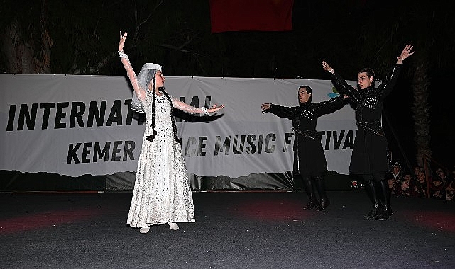 uluslararasi-kemer-dans-ve-muzik-festivali.jpg