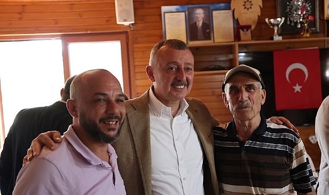 yoruklerden-baskan-buyukakina-siirli-karsilama.jpg