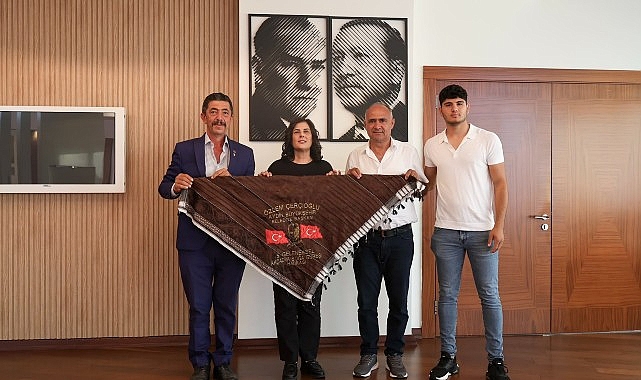 baskan-cerciogluna-cine-akcaova-ve-altinabat-mahallesi-muhtarlarindan-ziyaret.jpg
