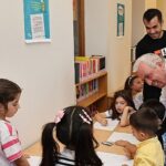 Başkan Şadi Özdemir, çocuklar ve ebeveynleri ile kütüphane buluştu