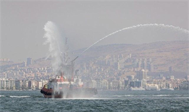 kabotaj-bayraminda-izmir-buyuksehir-belediyesine-gurur.jpg