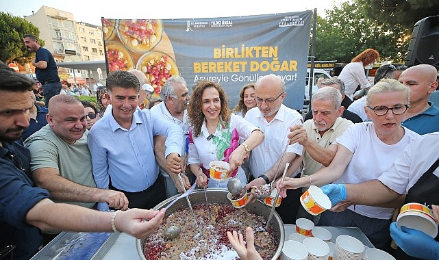 yuzlerce-karsiyakali-asurenin-bereketini-paylasti.jpg