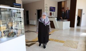 82 Yaşındaki Kadın, Sporla Bastonunu Attı