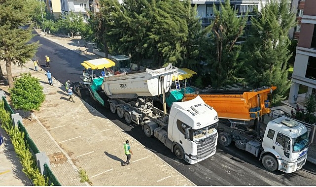 Başkan Çerçioğlu’nun Çalışmalarıyla Efeler’in Yolları Yenileniyor