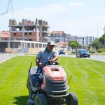 Burhaniye’de Park ve Yeşil Alanlarda Kapsamlı Bakım Çalışmaları Sürüyor