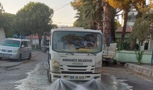 Burhaniye’de Temizlik Seferberliği