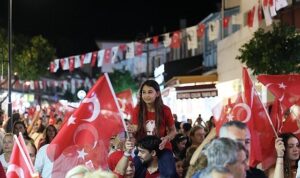 Çeşme’de 30 Ağustos Zafer Bayramı coşkuyla kutlandı