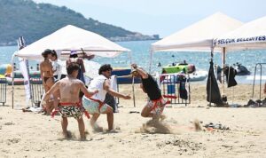 Efes Selçuk, Beach Flag Futbol Turnuvası’na Ev Sahipliği Yaptı