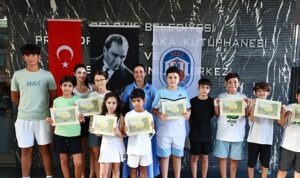 Efes Selçuklu çocuklar yaz okulunda teknolojinin dilini öğrendi
