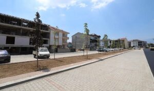 İnegöl Belediyesi’nden Yeni Mahalleye 64 Araçlık Otopark