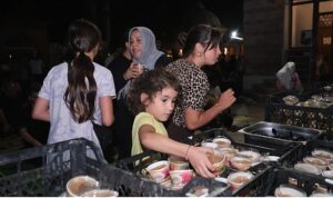 İnegöl Belediyesi’nin Helva Geleneği Mevlid Kandilinde De Devam Etti