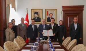 İnegöl’e 2 Yeni Aile Sağlığı Merkezi Yapımı İçin İmzalar Atıldı