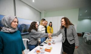 Karşıyaka Belediyesi’nin kız öğrenci yurdu yeni döneme hazır