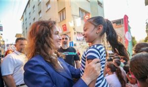 Karşıyaka’da “sokak” çocukların!