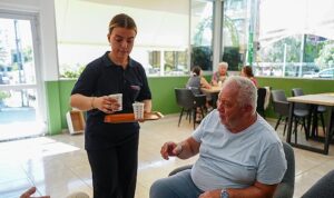 “Maltepe Belediyesi Emekli Dayanışma Evi” uygun fiyatlarıyla emeklilerin göz bebeği oldu