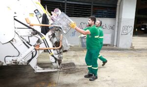 Osmangazi Belediyesi Pazarlardan Aylık 600 Ton Atık Topluyor
