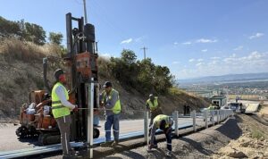 Otokorkuluklarla yol güvenliği artırılıyor