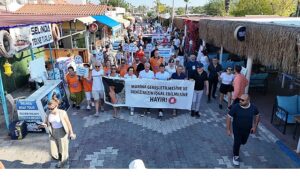 Sığacık’tan güçlü mesaj: “Deniz bizim, Sığacık hepimizin”