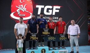 Uluslararası Güreş Turnuvası’nda ilk gün tamamlandı