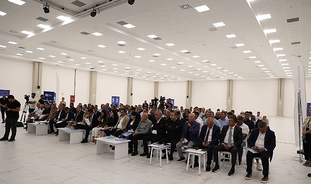 Başkan Vekili Büşra Özdemir Serik’te muhtarlarla buluştu