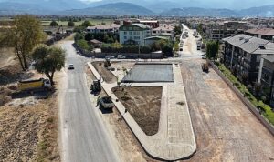 İnegöl Belediyesi’nden Yeni Mahalle’ye Yeni Semt Sahası