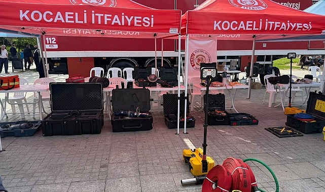 Kocaeli meydanları İtfaiye Haftası’nda renklendi