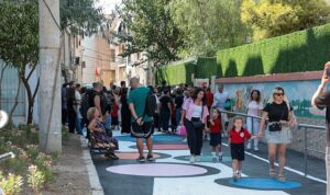 Konaklı öğrencilere ‘renkli yol’ sürprizi