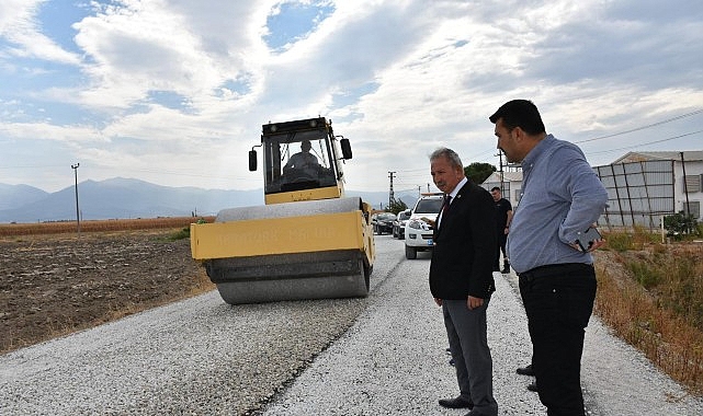 Salihli’nin Yolları Yenileniyor